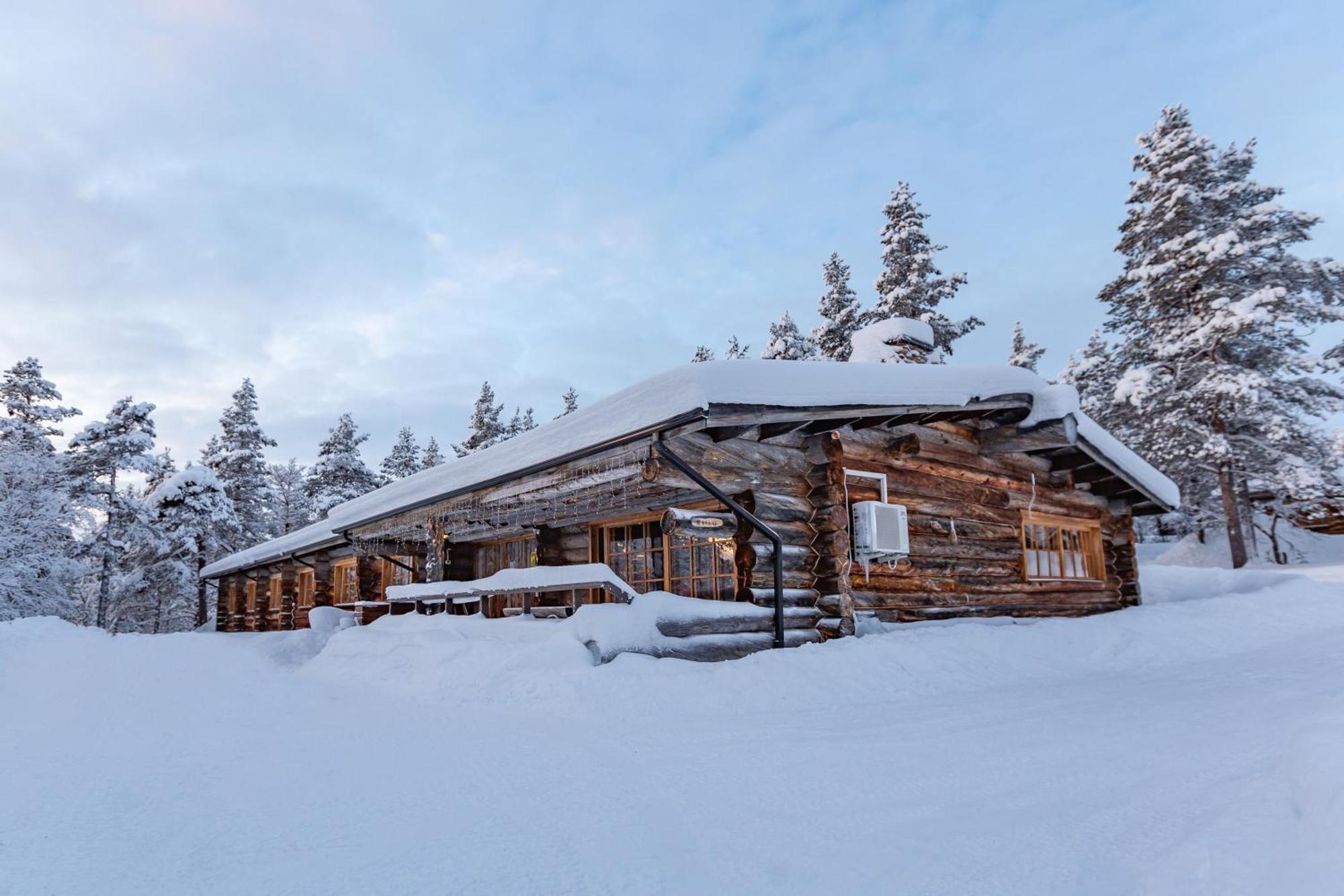 Kuukkeli Log Houses Aurora Resort ซาริเซลกา ภายนอก รูปภาพ