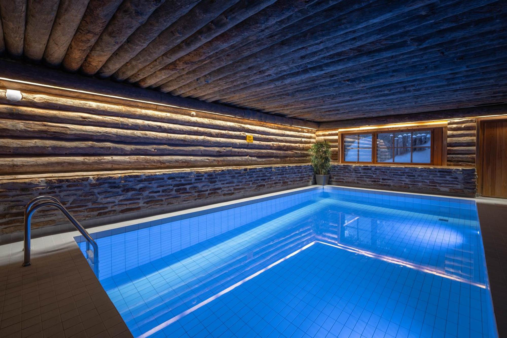 Kuukkeli Log Houses Aurora Resort ซาริเซลกา ภายนอก รูปภาพ