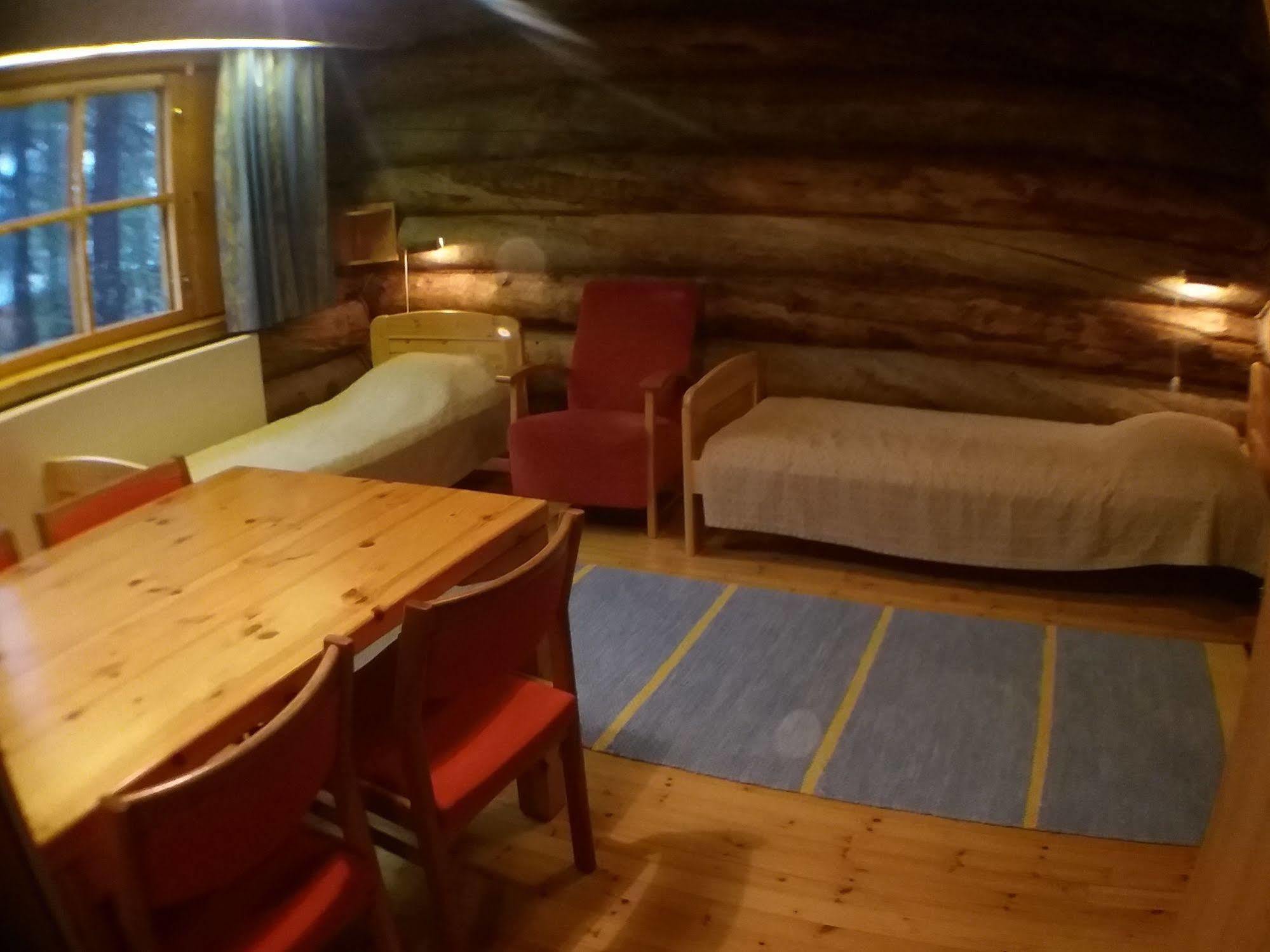 Kuukkeli Log Houses Aurora Resort ซาริเซลกา ภายนอก รูปภาพ